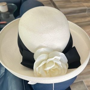 Betmar hat with flower